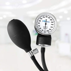 MEDVICE Manual Blood Pressure Cuff - Universal Size Aneroid Sphygmomanometer - Nurses BP Monitor - Best Adult BP Machine